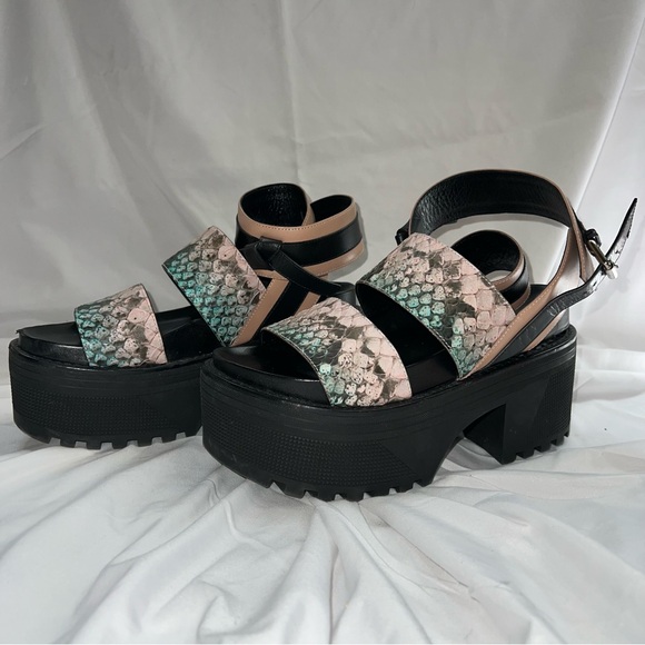 Louis Vuitton Lauriate Line Python Platform Strap Sandals Leather Shoes - Picture 4 of 10